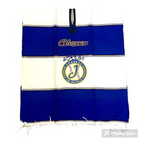 Charros de Jalisco gaban poncho